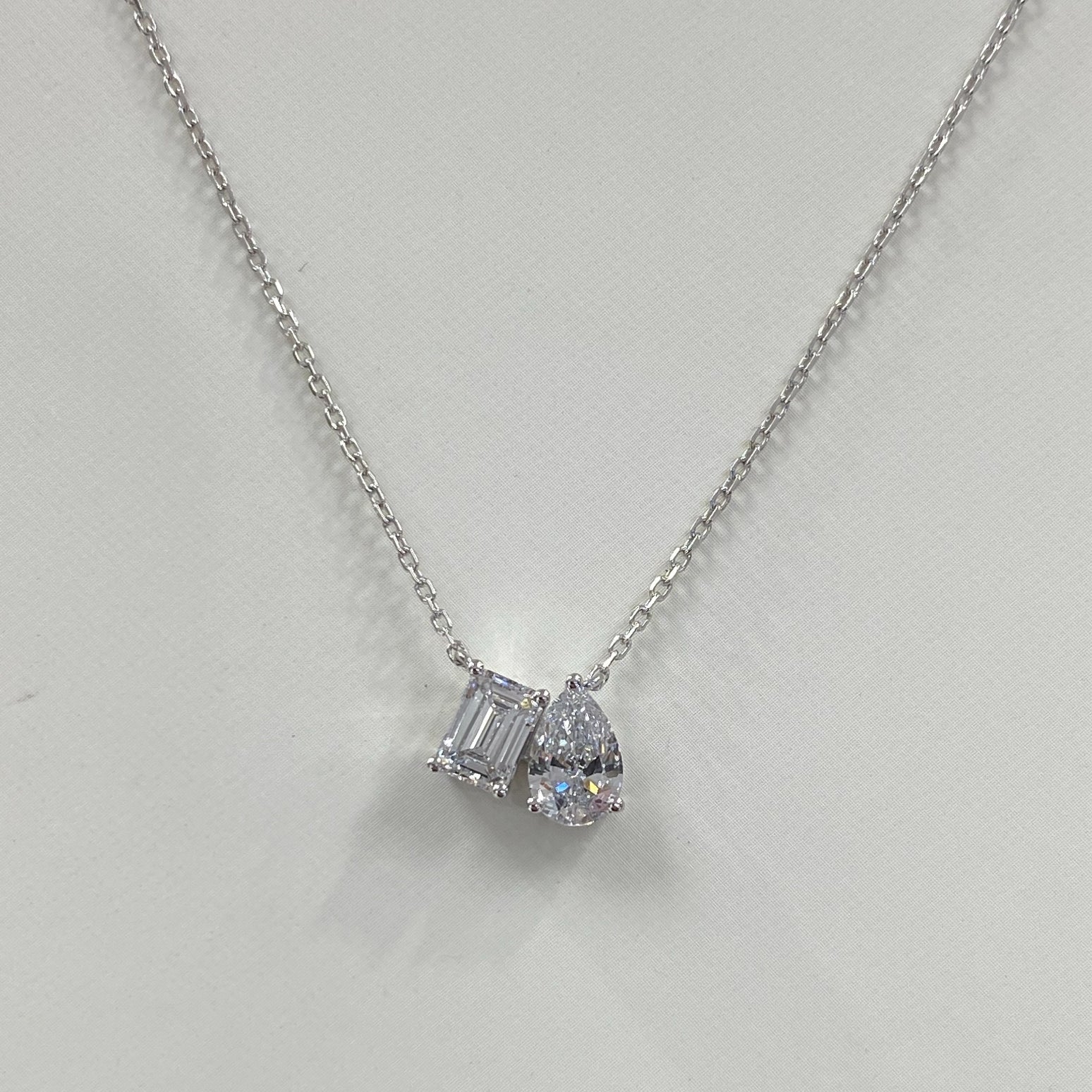 Duo Lab Diamond Necklace: Two Stones in platinum